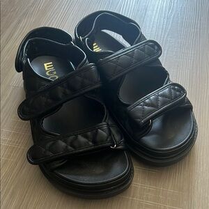 EGO Black Sporty Sandals wi/ Adjustable Straps.